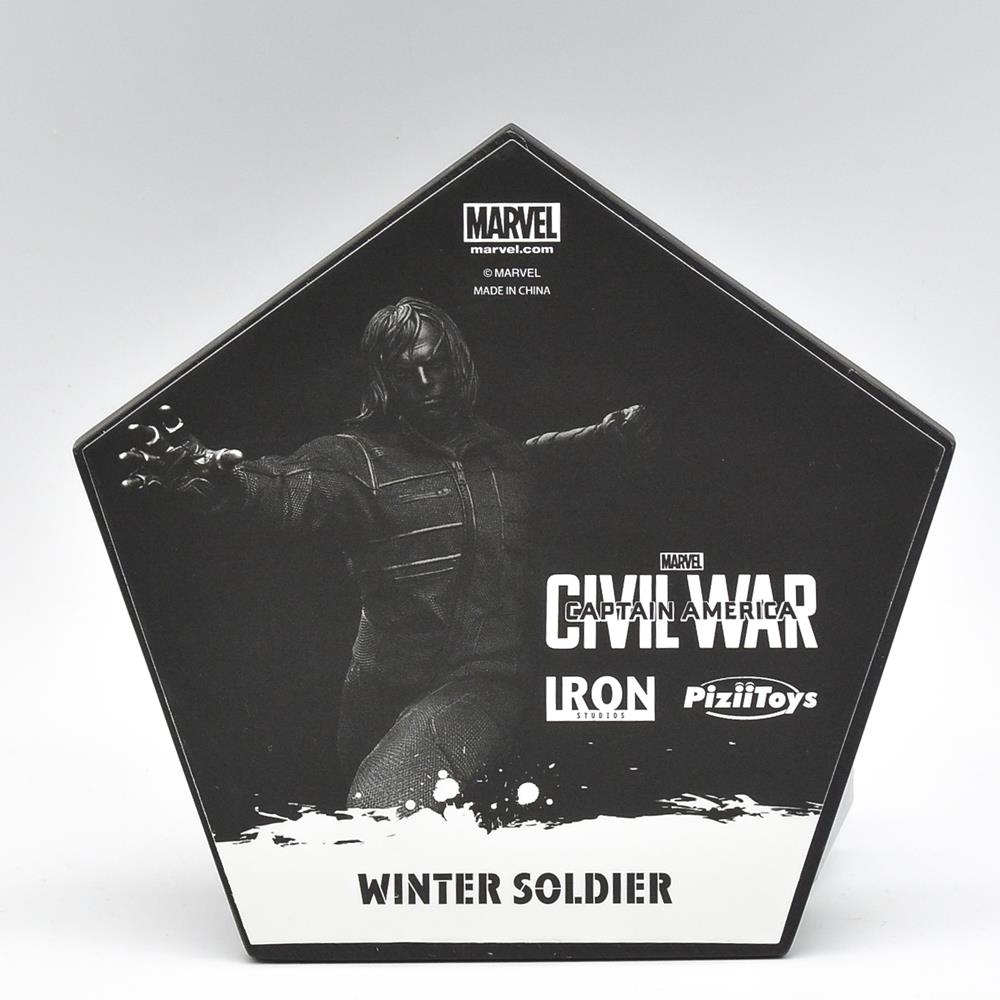 Marvel Civil War Winter Soldier 1/10 Art Scale - Iron Studios (Exposição)