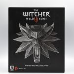 The Witcher Wild Hunt: Witcher Wolf Wall Sculpture – Dark Horse (Exposição) The Witcher Wild Hunt: Witcher Wolf Wall Sculpture - Dark Horse (Exposição)