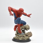 Estatua Resina Artesanal – Homem Aranha E Homem Areia Estatua Resina Artesanal - Homem Aranha E Homem Areia