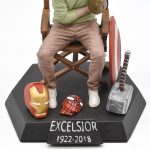 Estatua Resina Artesanal – Stan Lee Estatua Resina Artesanal - Stan Lee