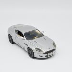 Miniatura Carro Astron Martin Db9 2004 Prata – Maisto 1:24 Miniatura Carro Astron Martin Db9 2004 Prata - Maisto 1:24