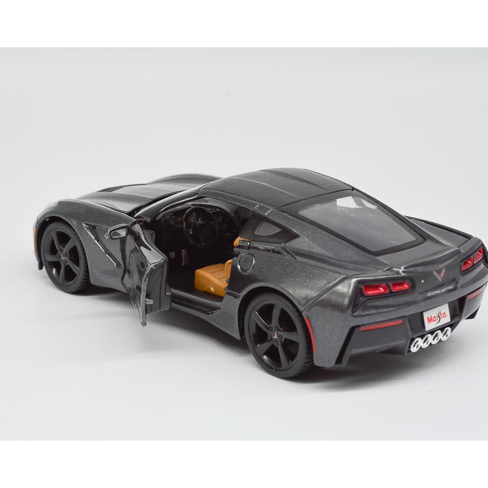 Miniatura Carro Corvette Stingray 2013 Chumbo - Maisto 1:24