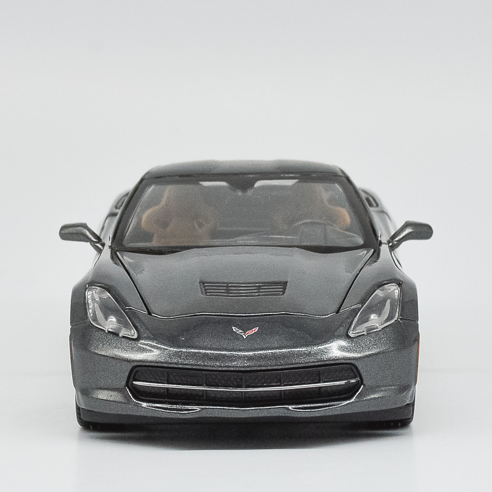 Miniatura Carro Corvette Stingray 2013 Chumbo - Maisto 1:24
