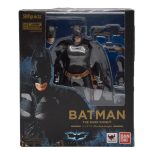 Action Figure Batman (The Dark Knight) S.H. Figuarts Bandai (2017) Action Figure Batman (The Dark Knight) S.H. Figuarts Bandai (2017)