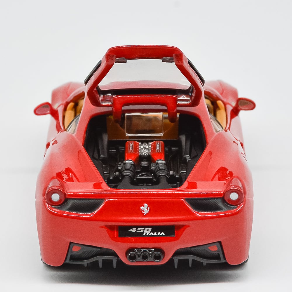 Miniatura Carro Ferrari 458 Itália (2009) (Vermelha) – Maisto (1:24) (Seminovo)