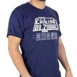 Camiseta Unissex Cavaleiros Do Zodiaco Logo (Tam G)
