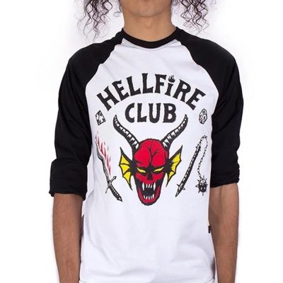 Camiseta Unissex Raglan Stranger Things Hellfire Club (Tam P) (Manga Longa)