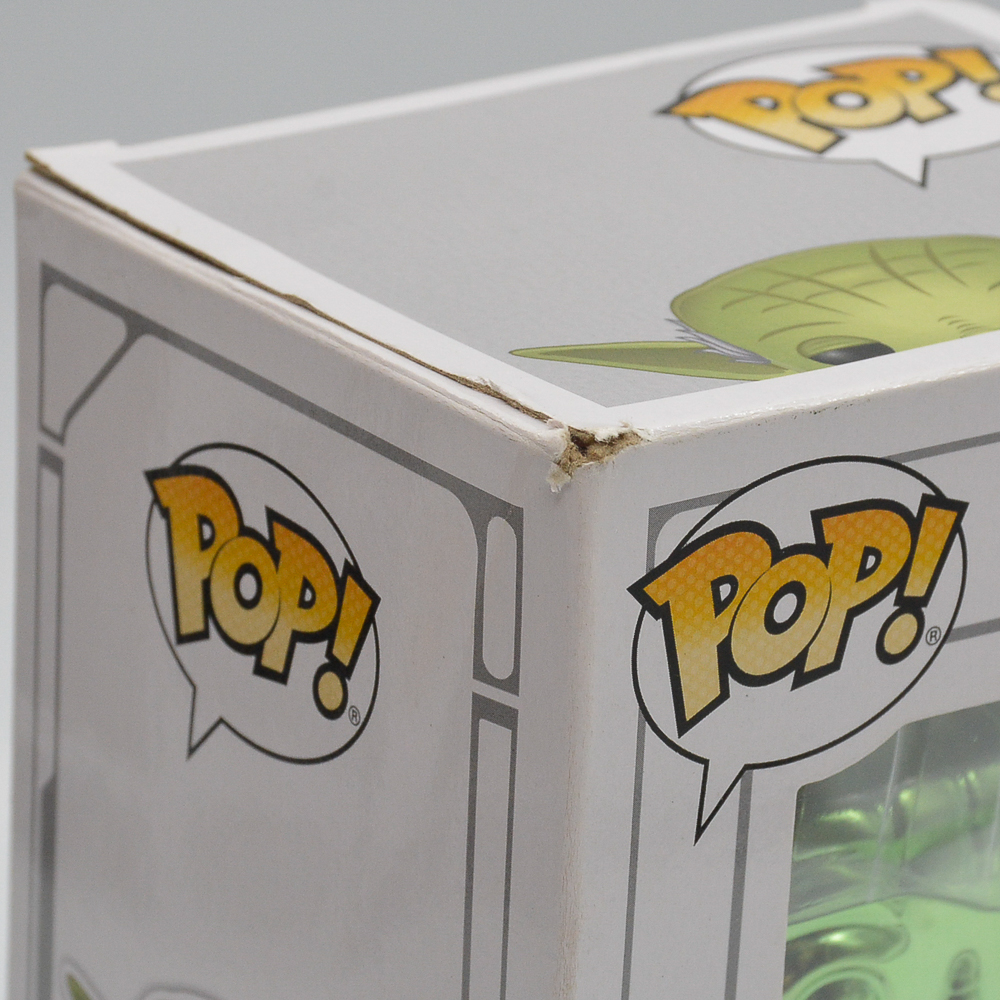 Funko Pop Yoda 124 (Green Chrome) (Star Wars) (Exclusive Summer Convention 2019)
