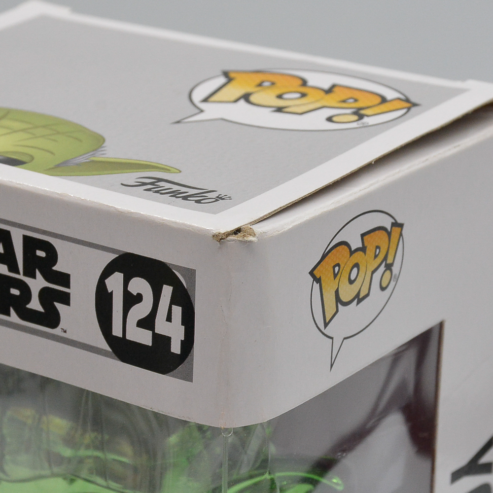 Funko Pop Yoda 124 (Green Chrome) (Star Wars) (Exclusive Summer Convention 2019)