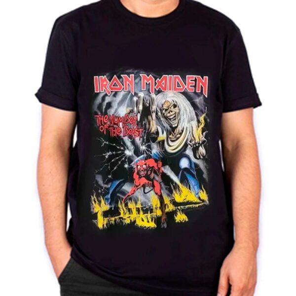 Camiseta Unissex Iron Maiden The Number Of The Beast (Tam G2)