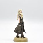 Game Of Thrones Daenerys Targaryen - Dark Horse (Com Detalhe) Game Of Thrones Daenerys Targaryen - Dark Horse (Com Detalhe)