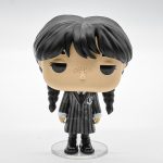 Funko Pop Wandinha 1309 (Wednesday Addams) Funko Pop Wandinha 1309 (Wednesday Addams)