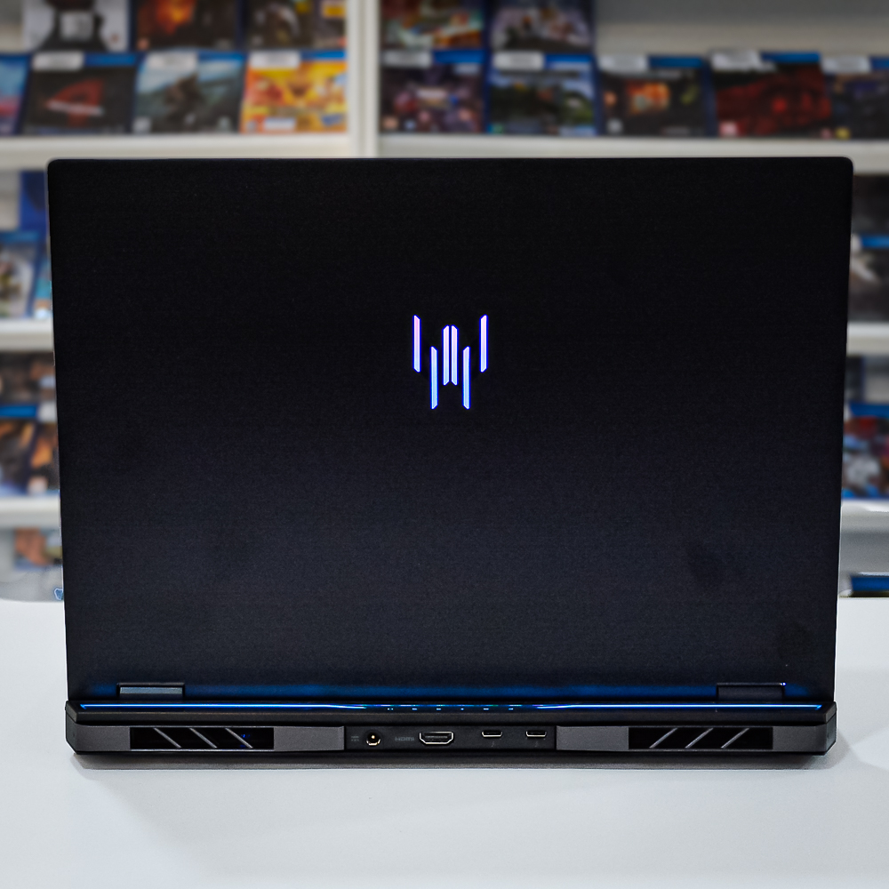 Notebook Acer Predator Helios 16 Ph16-72-72Ja - Abyssal Black