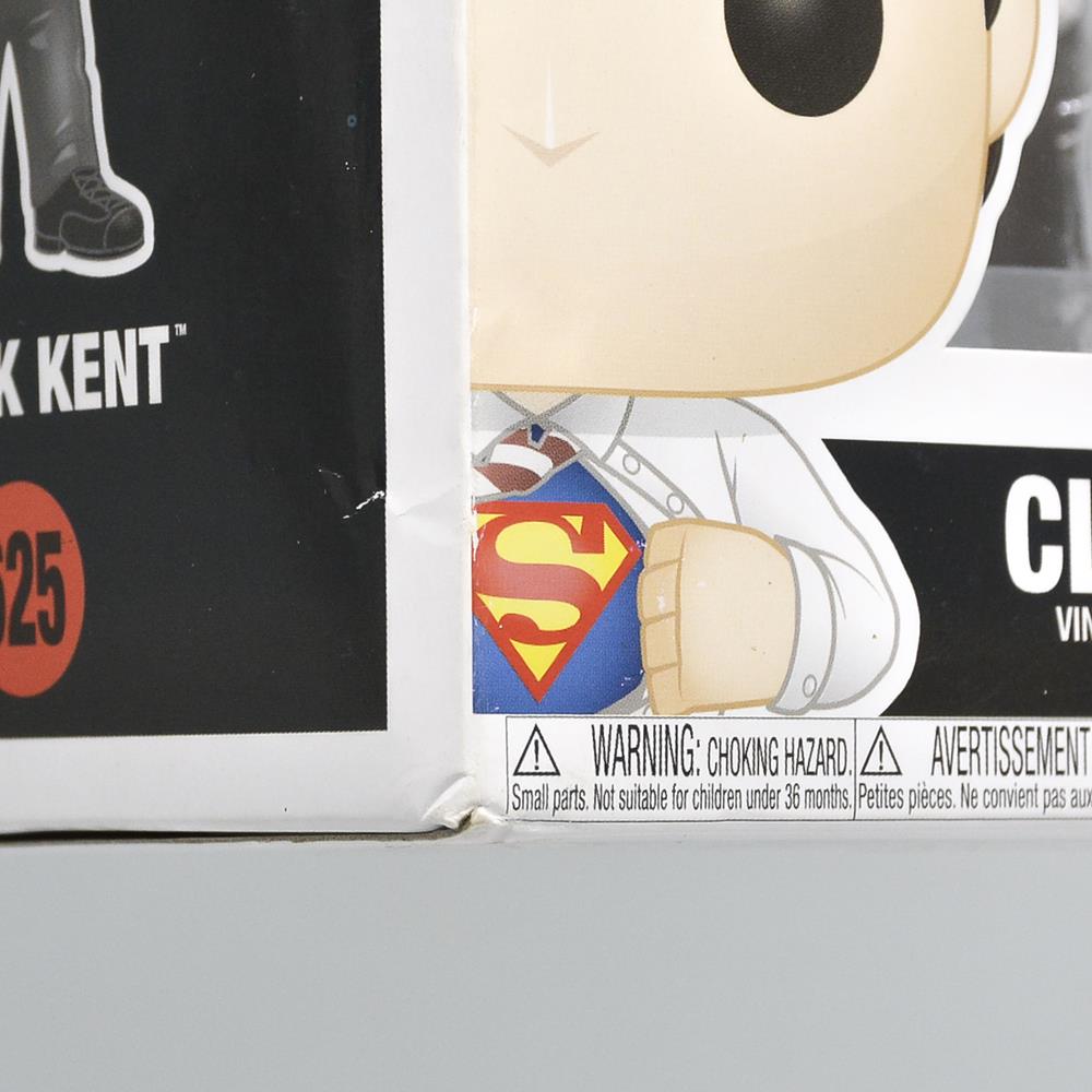 Funko Pop Television - Smallville Clark Kent 625 (Vaulted) #4 !