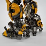 Bumblebee Deluxe - Transformers: The Last Knight - Threezero