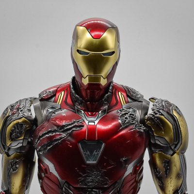 Iron Man Mark Lxxxv (Battle Damaged Version) - Boneco Hot Toys