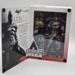 Action Figure Batman – Arkham City (1970S Batsuit Skin) – Play Arts Kai Action Figure Batman – Arkham City (1970S Batsuit Skin) – Play Arts Kai