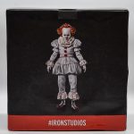 It Pennywise – Art Scale 1/10 Iron Studios (Caixa Foi Molhada) (Com Detalhe) It Pennywise - Art Scale 1/10 Iron Studios (Caixa Foi Molhada) (Com Detalhe)