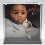 Funko Pop Albums – Lil Wayne – Tha Carter Iii 07 (Boneco Deitado) Funko Pop Albums - Lil Wayne - Tha Carter Iii 07 (Boneco Deitado)