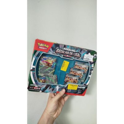 Trading Card Game Pokemon - Baralho Batalha De Liga Charizard Ex (60 Cartas) (Caixa Veio Amassada)
