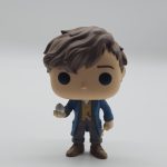 Funko Pop - Fantastic Beasts The Crimes Of Grindelwald Newt Scamander 02 (Sem Caixa)