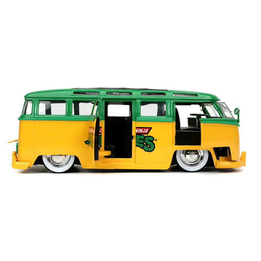 Carrinho Miniatura Jada 1:24 Vw Kombi 1962 Com Boneco Leonardo - Tartarugas Ninja