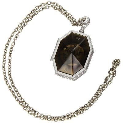 Harry Potter Horcrux Locket And Sticker Book – Kit Medalhão Horcrux + Livro De Adesivos