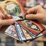 Marvel Origins Booster Pack (01 Booster) (14 Cards) (Edição Em Português)