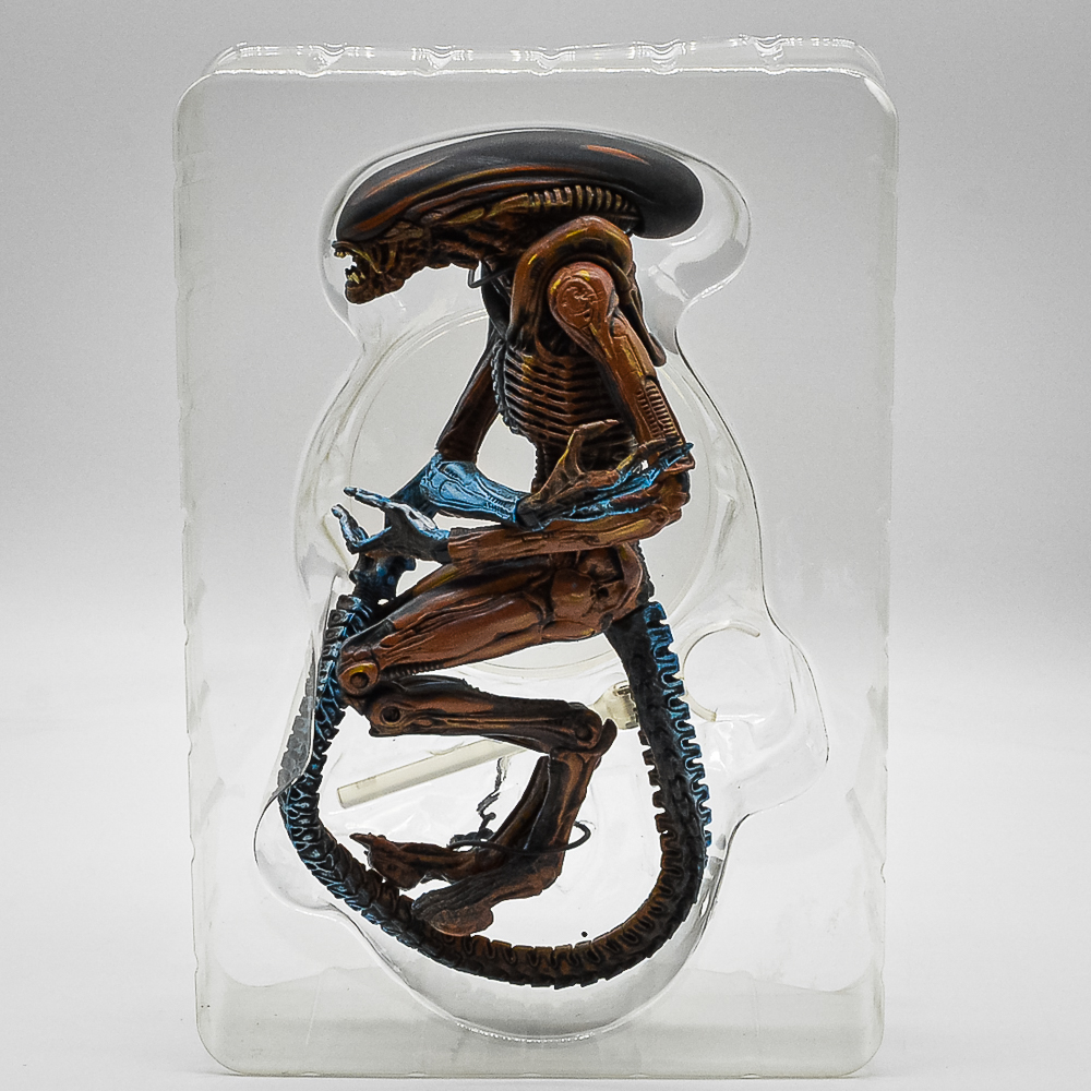 Alien 3 - Neca (Suporte Base Quebrada) (Usado)