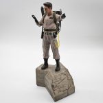 Egon Spengler Ghostbusters Art Scale 1/10 - Iron Studios (Usado) (Com Detalhe)