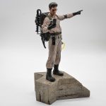 Egon Spengler Ghostbusters Art Scale 1/10 - Iron Studios (Usado) (Com Detalhe)