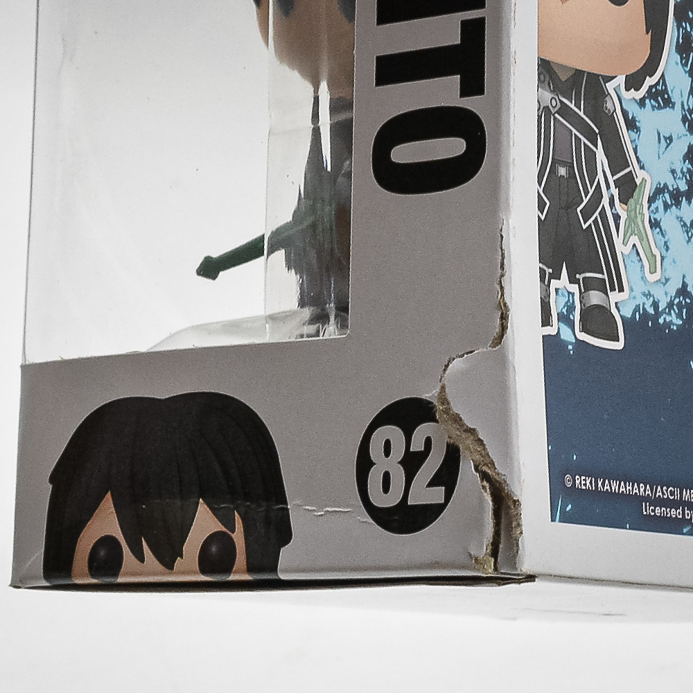 Funko Pop Animation - Sword Art Online Kirito 82 (Caixa Rasgada) (Novo)