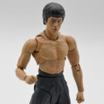 Bruce Lee - S.H. Figuarts Bandai (2016) (Caixa Amassada) (Usado)